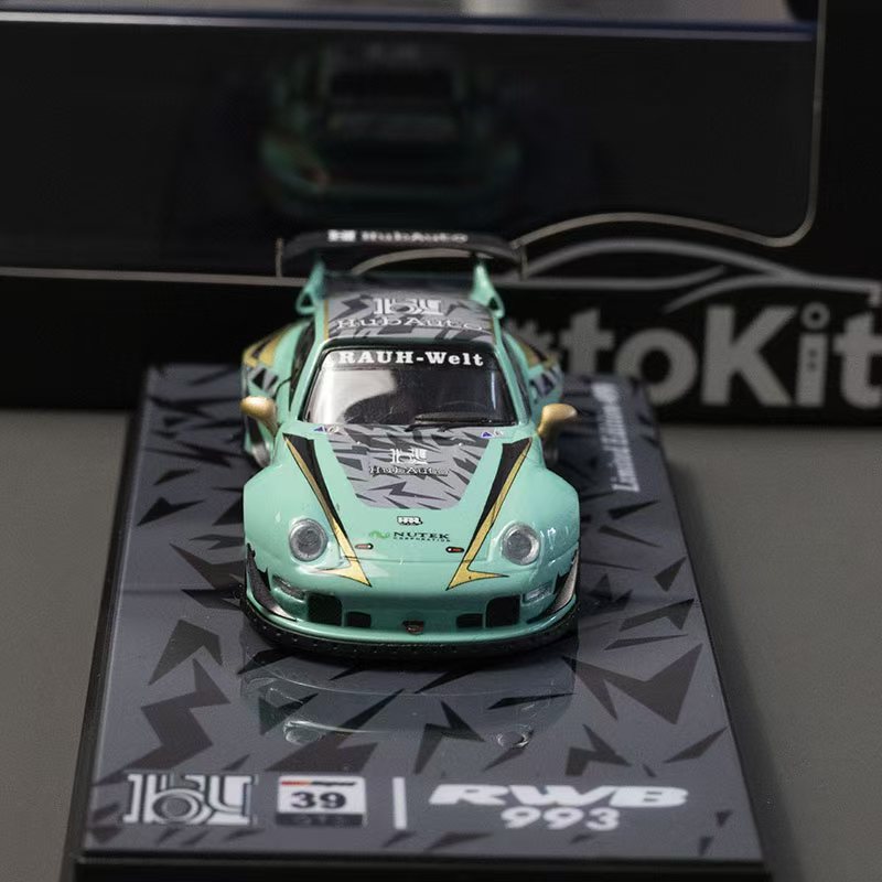 Motokit 1:64 Porsche RWB 993 (2 Colours)