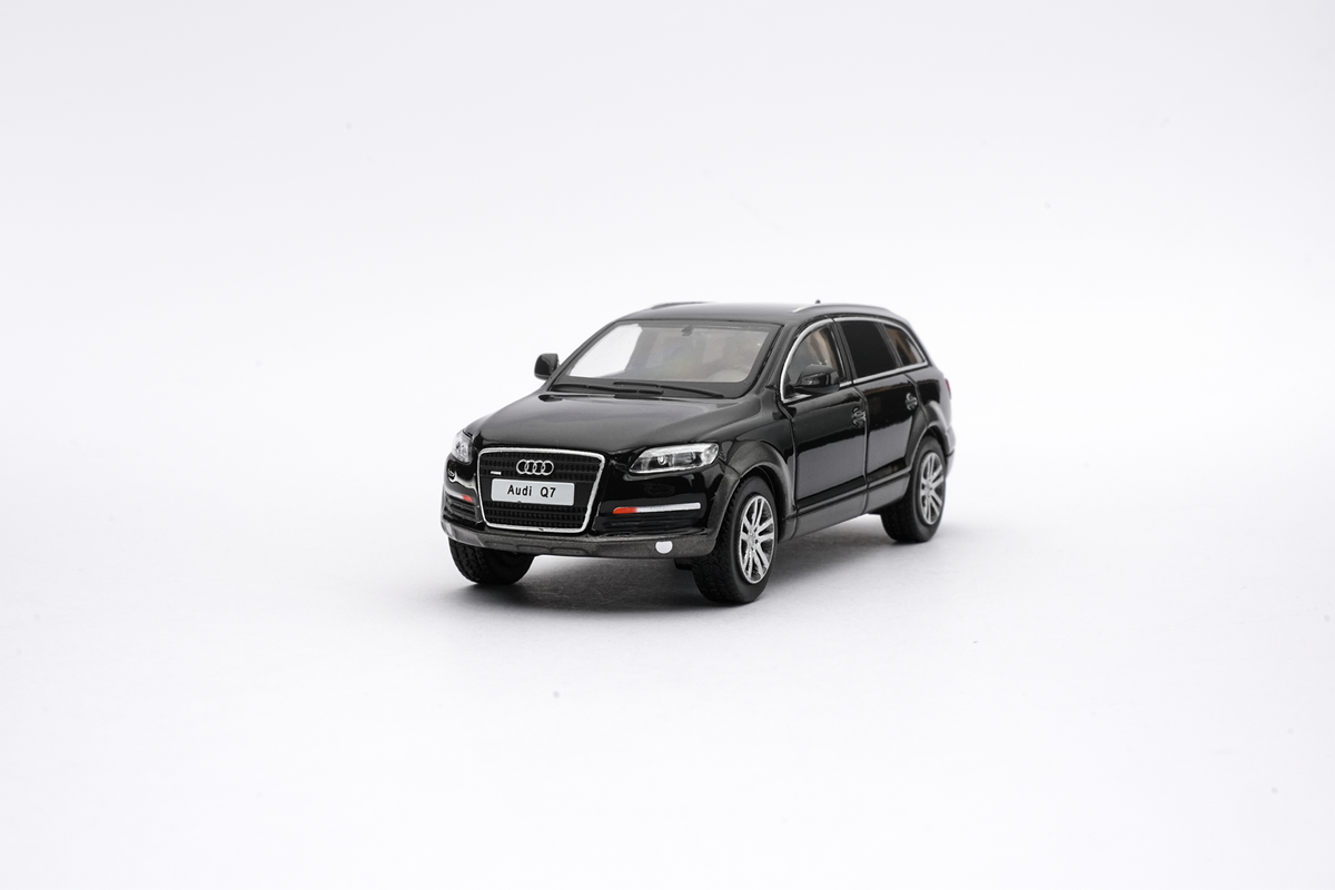 Massdi 1:64 Audi Q7 FSI quattro 2008 (2 Colours) AD3100/AD3101