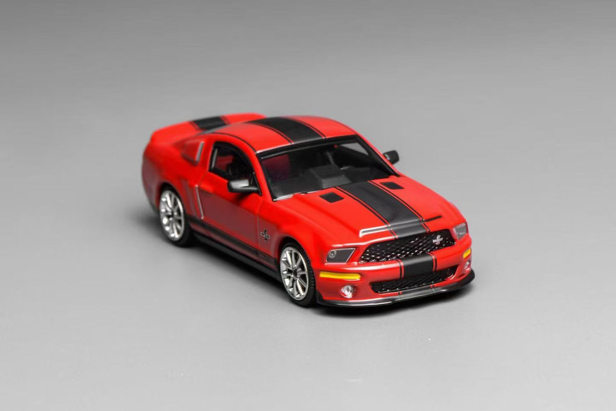 MOTORHELIX x Greenlight 1:64 Ford Mustang Shelby GT500 Super Snake 2007  (2 Colours)