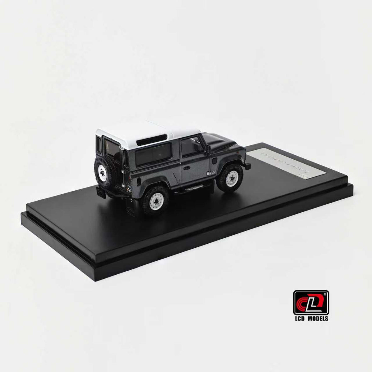 LCD 1:64 Land Rover Defender 90 V8 (3 Colours) LCD64016-BU/GR/GE