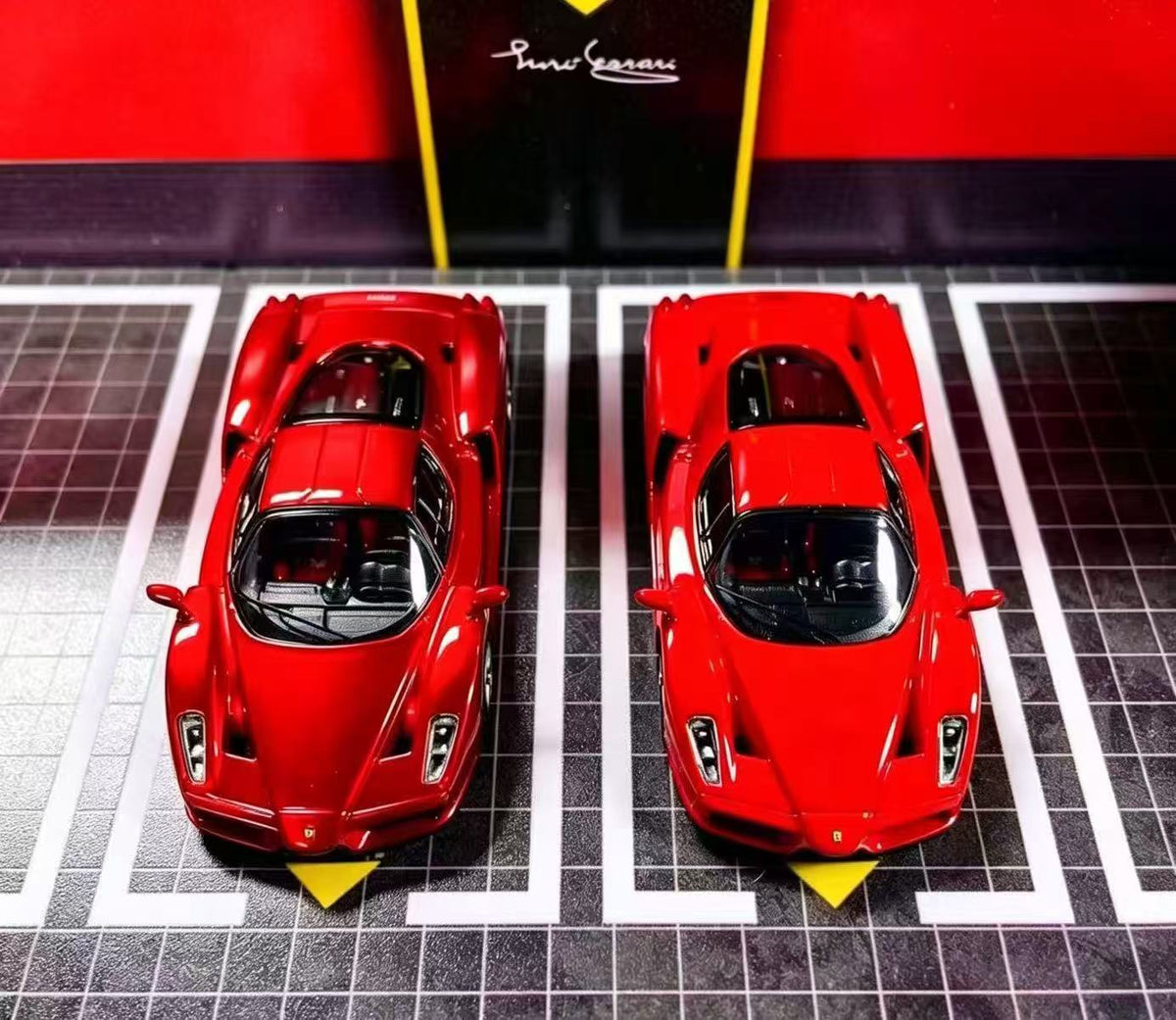 [Preorder] HG Model 1:64 Enzo (2 Colours)