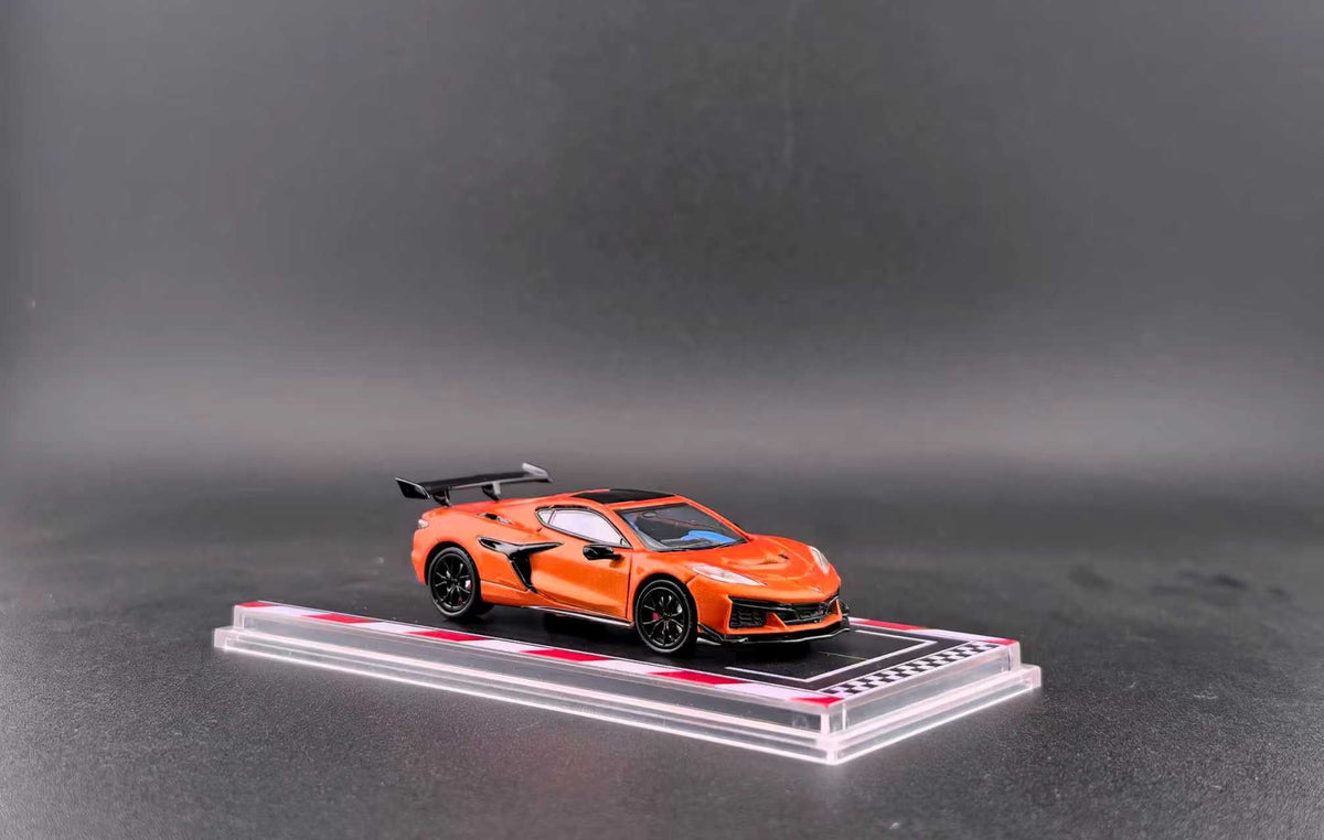 Fine works64 1:64 Chevrolet Corvette C8 ZR1 (2 Colours)