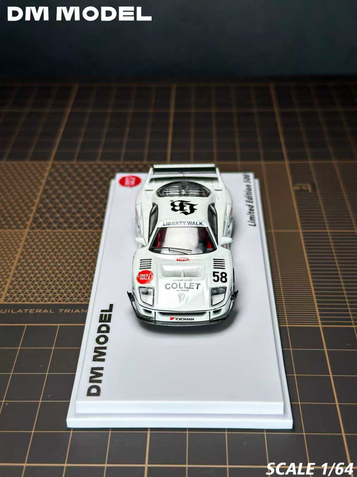 [Preorder] DM Model 1:64 LBWK Ferrari F40 White (2 Versions)