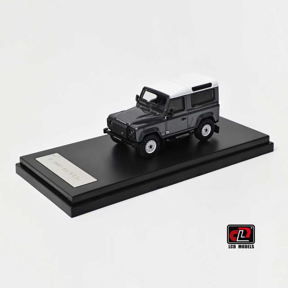 LCD 1:64 Land Rover Defender 90 V8 (3 Colours) LCD64016-BU/GR/GE