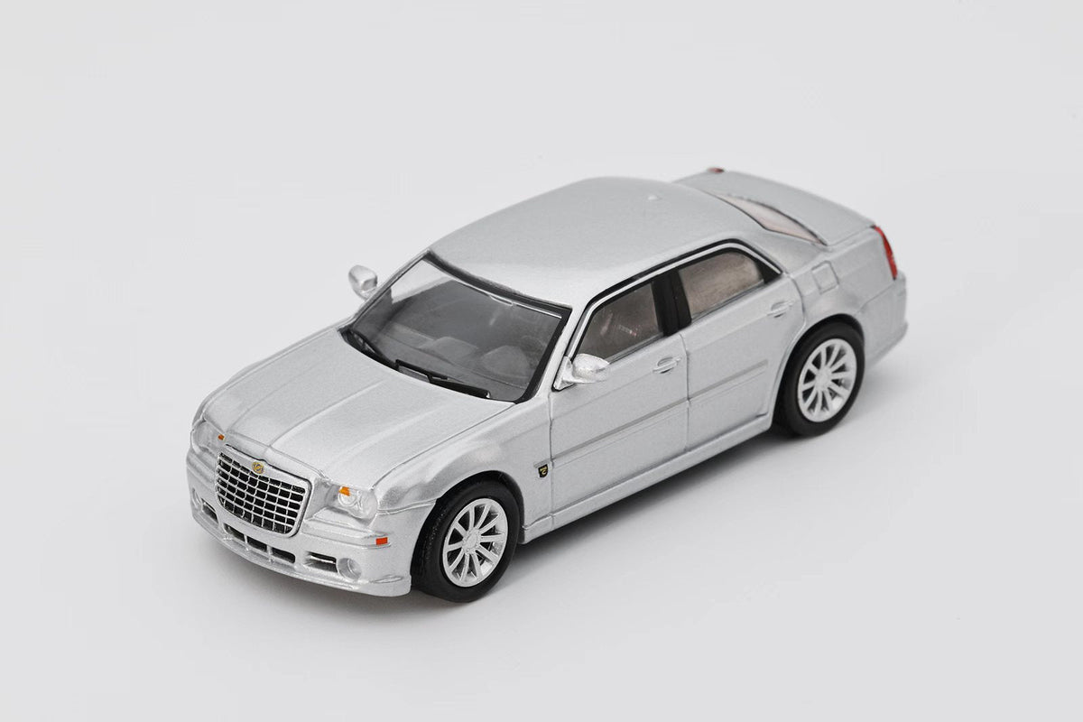 Shadow Pro 1:64  Chrysler 300C SRT8 SILVER LL-056-280