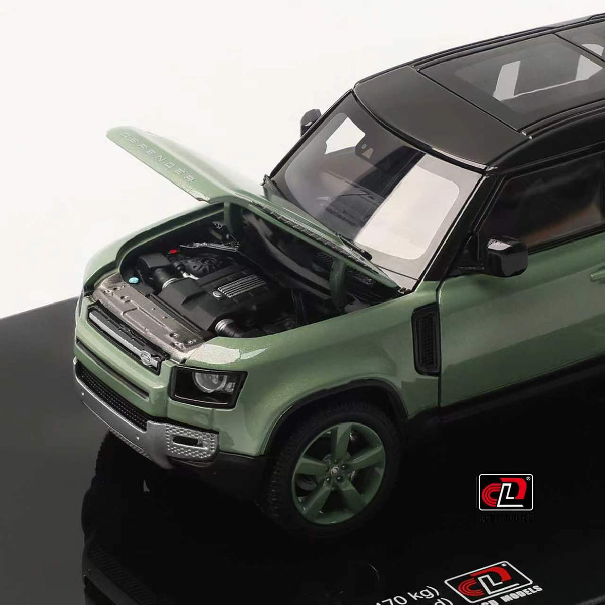 [Preorder] LCD 1:43  Land Rover Defender 90 (4 Colours)