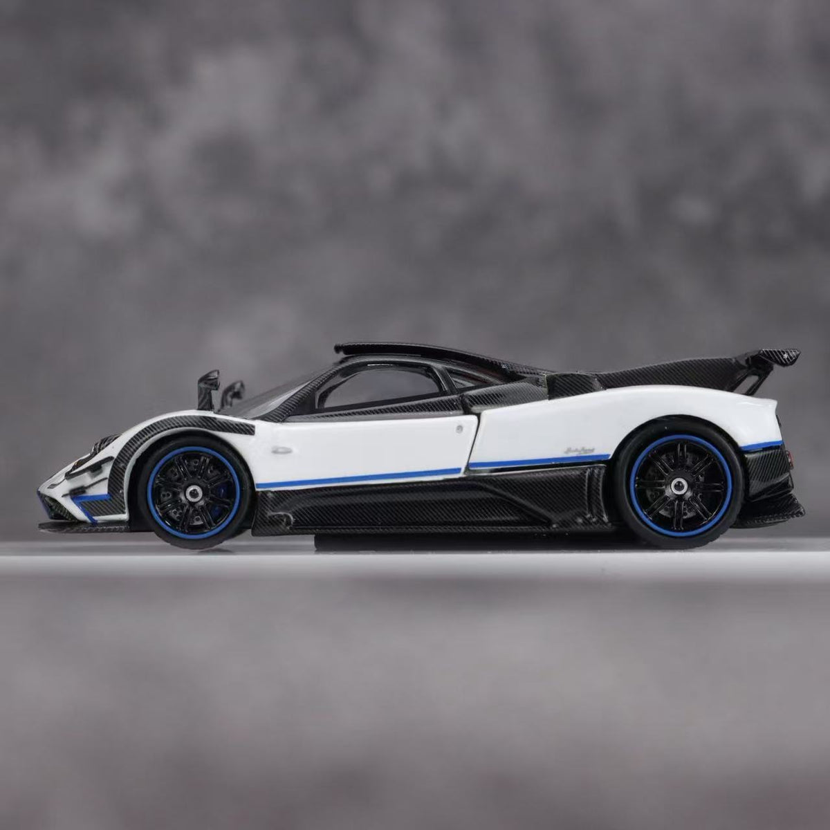 [Preorder] Rhino Model 1:64 Pagani One-off Series. Zonda Riviera