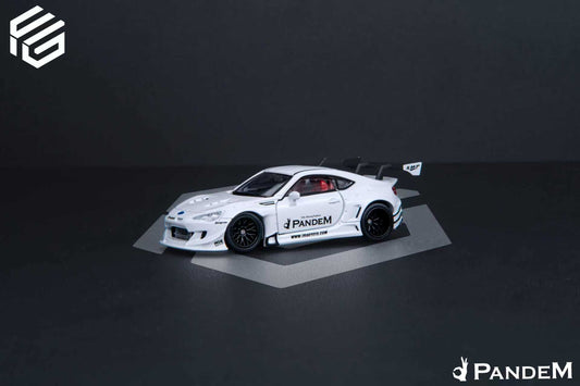 FG 1:64 Subaru BRZ Fully Open Pandem Modified Pearl White