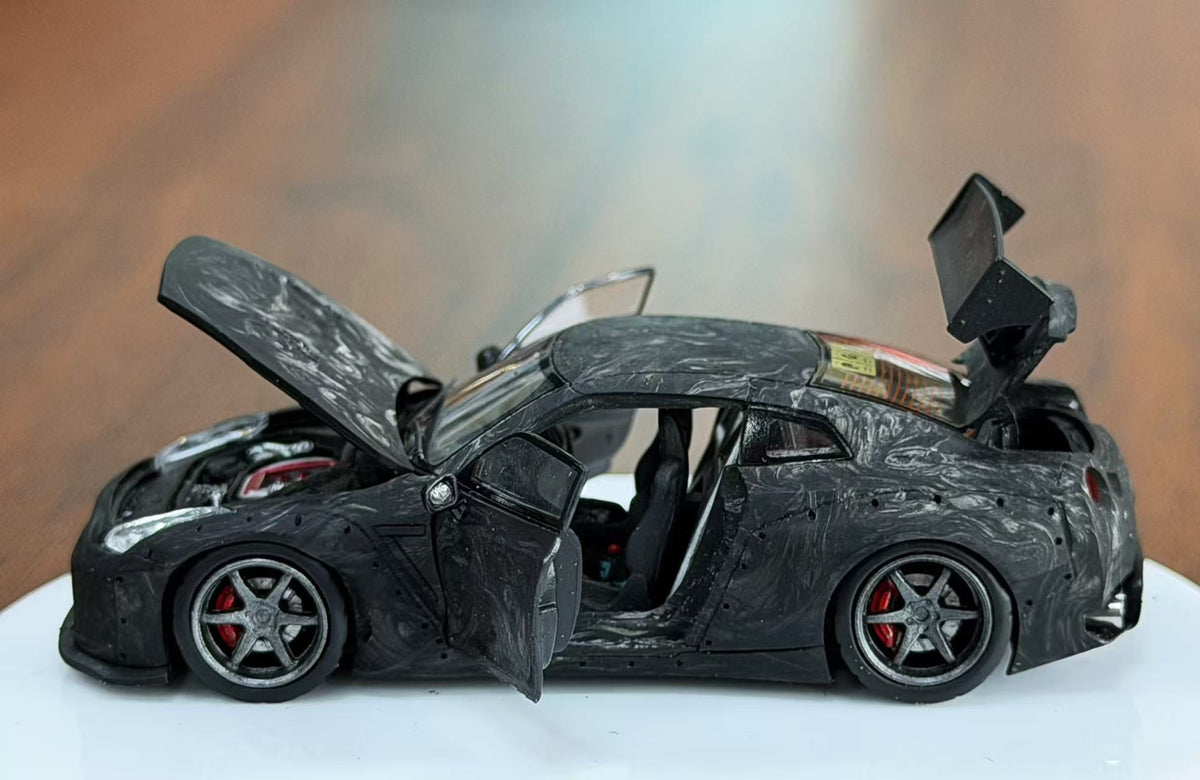 [Preorder] PGM 1:64 GTR R35 Black Full Carbon PG-02001