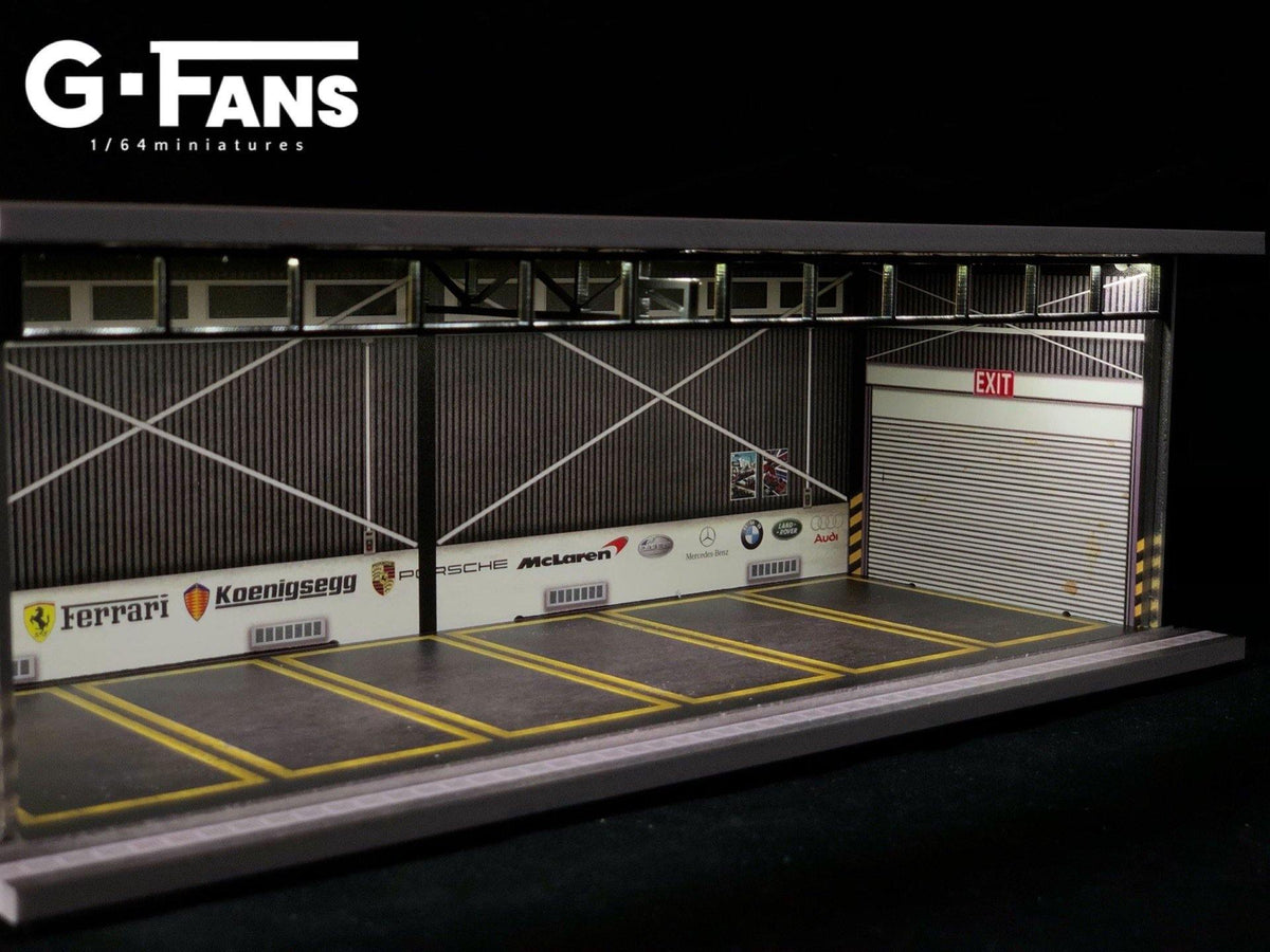 G.Fans 1:64 Garage Diorama with LED 710010