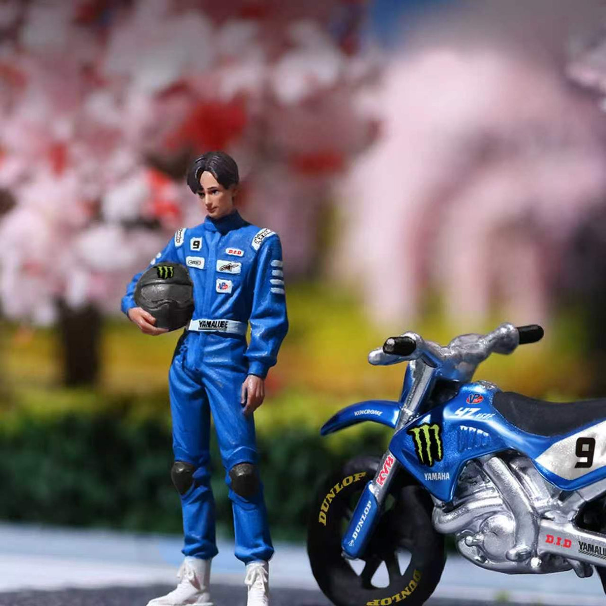 [Preorder] MoreArt 1:64 BLUE MONSTER ENERGY NO. 9 YAMAHA MOTOCROSSMOTORCYCLE WITH RIDER FIGURE SET