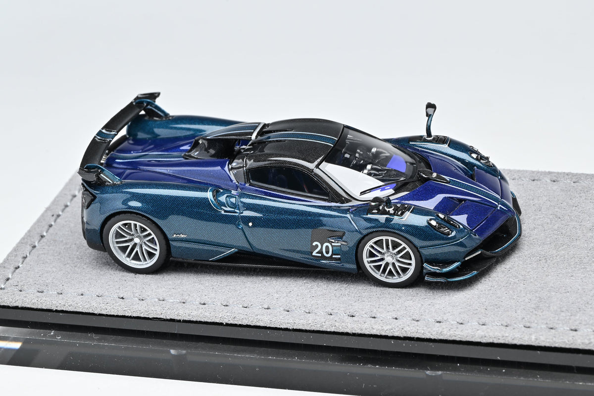 DMH 1:64 Pagani Huayra Roadster (5 Colours)