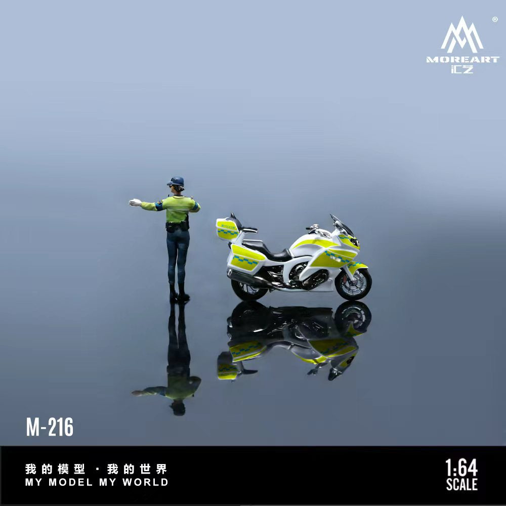 MoreArt 1:64 BMW POLICE MOTORCYCLE FEMALE RIDING POLICE DOLL SET B MO222216