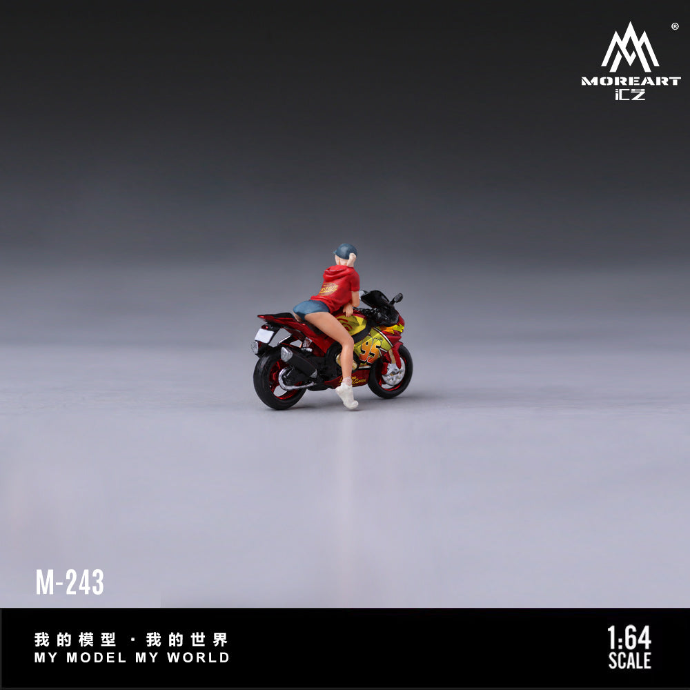 [Preorder] MoreArt 1:64 MCQUEEN SUZUKI MOTORCYCLE TRENDY GIRL DOLL SET MO222243