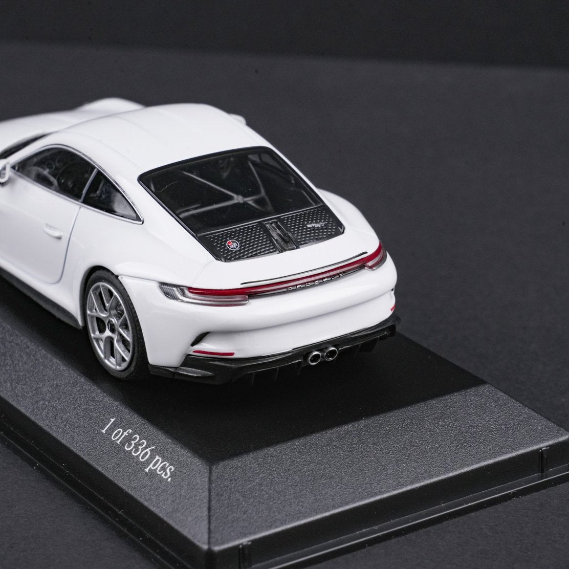 MINICHAMPS 1:43 PORSCHE 911(992) S/T -2023-WHITE 410063020