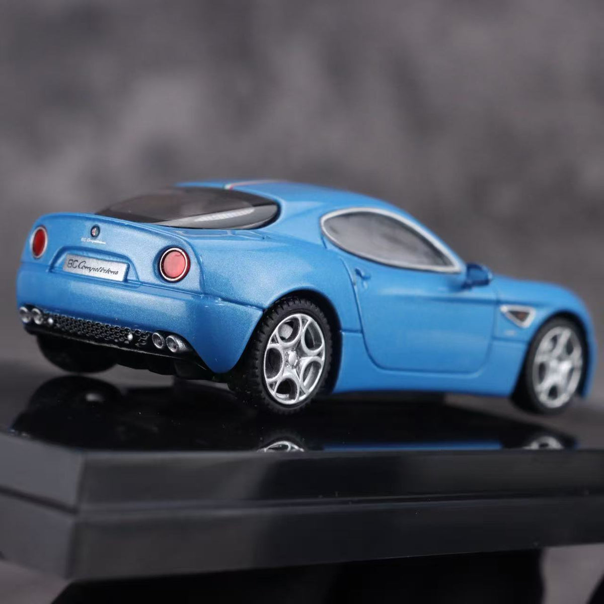 [Preorder] MOTORHELIX 1:64 Alfa Romeo 8C Ice Lake Blue