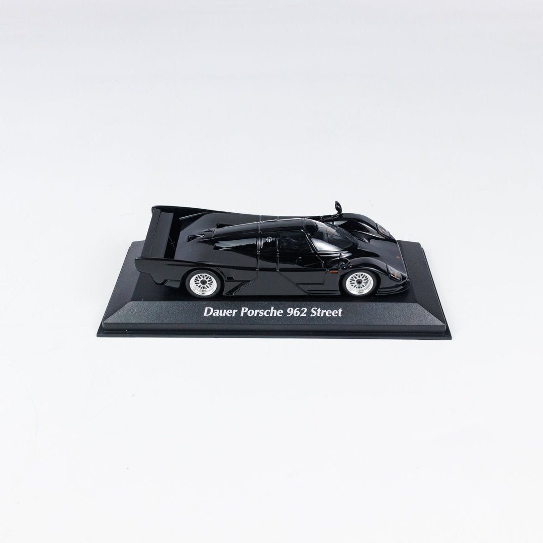 MINICHAMPS 1:43 PORSCHE DAUER 962 GT - 1994 - BLACK 940064001