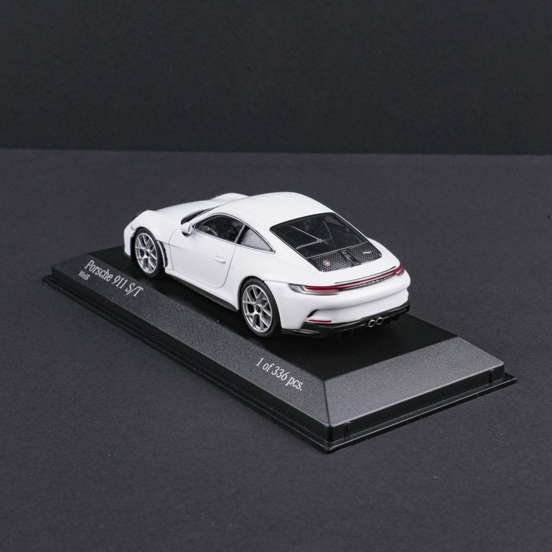 MINICHAMPS 1:43 PORSCHE 911(992) S/T -2023-WHITE 410063020