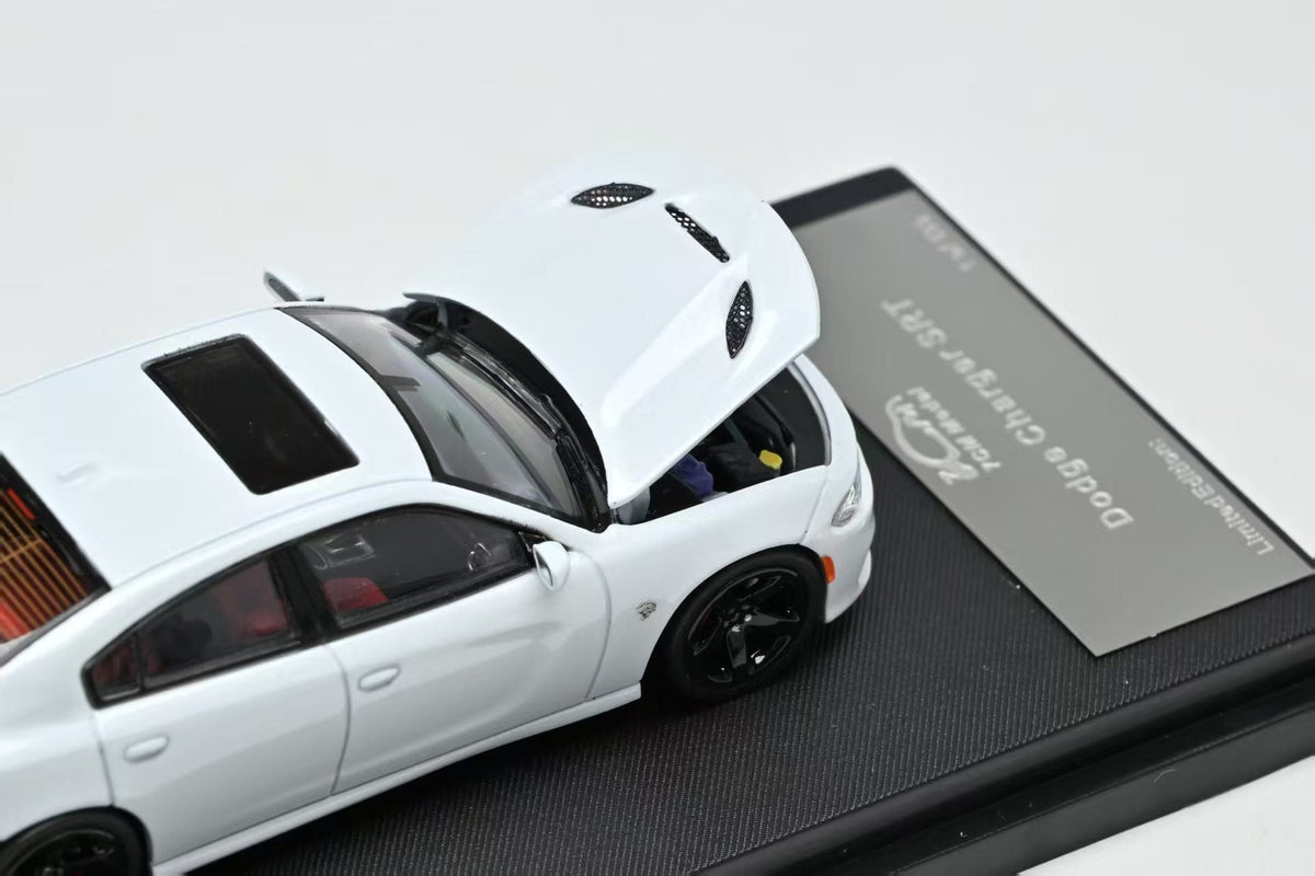 7CM Model 1:64 Dodge Charger SRT Hellcat (2 Colours)