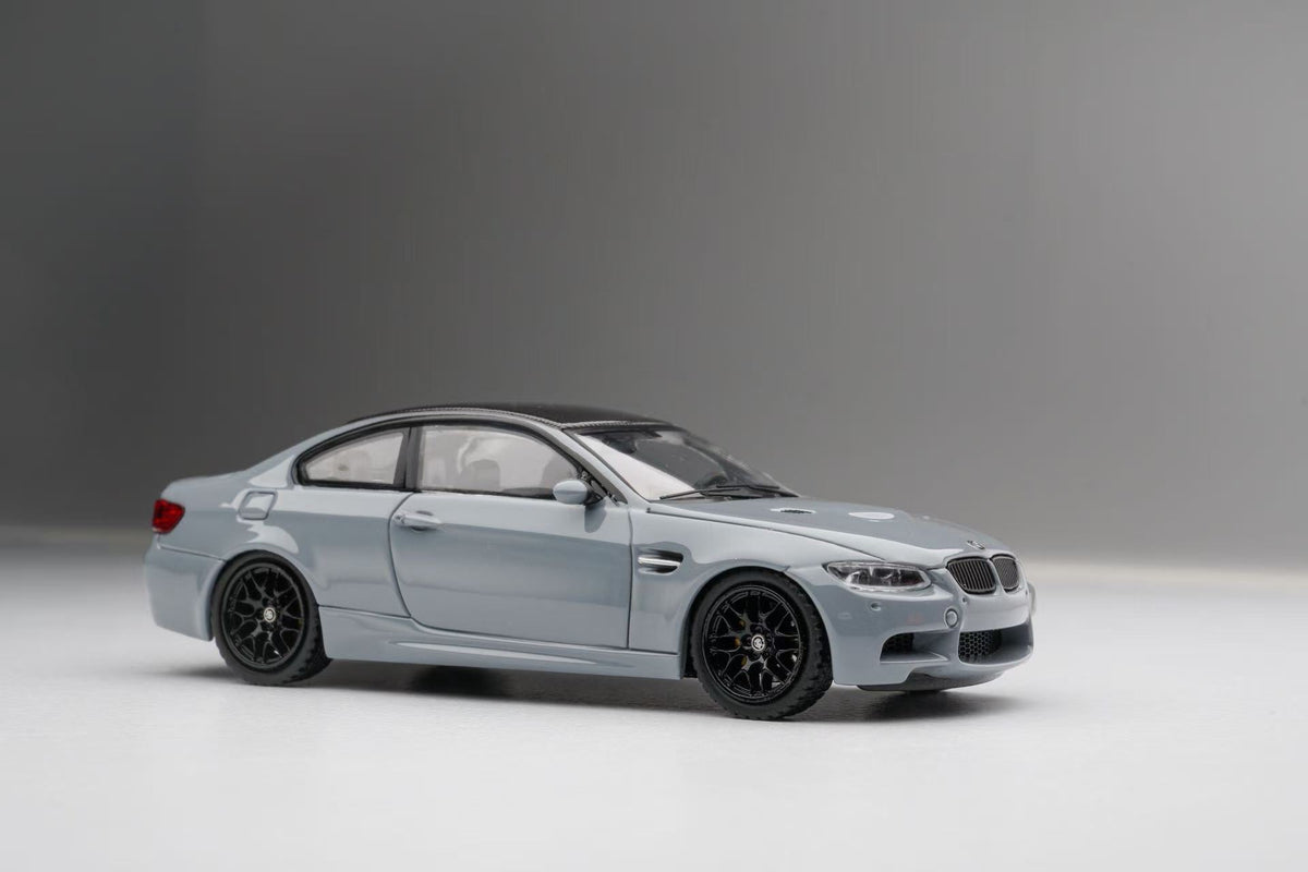 Fine Model 1:64 BMW M3 E92 (2 Colours)