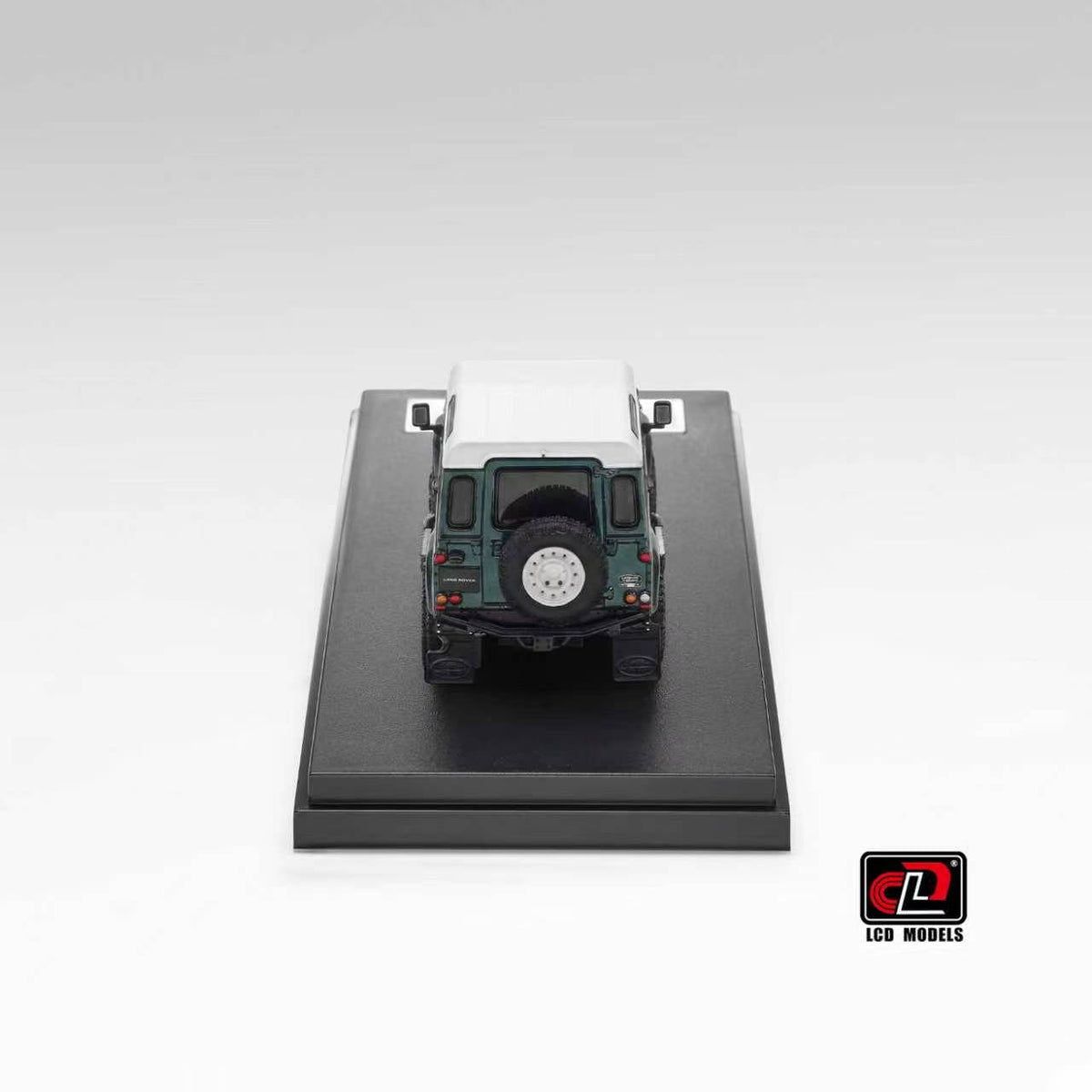 [Preorder] LCD 1:64 Land Rover Defender 90 V8 (3 Colours) LCD64016