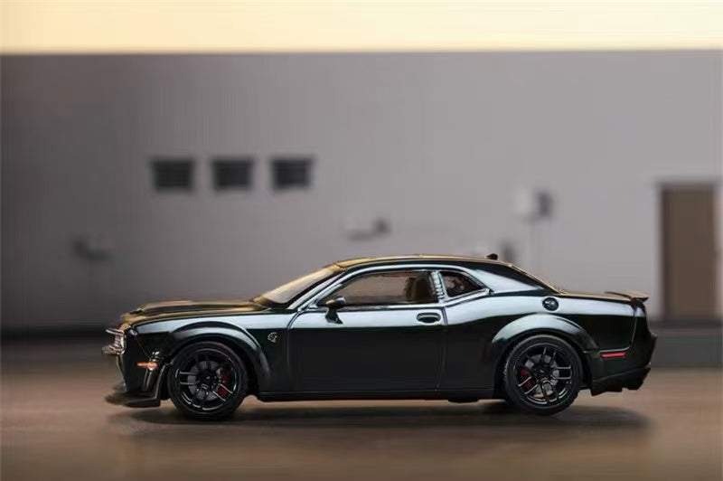 [Preorder] Stance Hunters 1:64 Dodge Challenger Hellcat SRT Hellcat Pitch Black