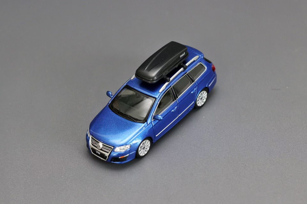 [Preorder] Volkswagen Dealer Edition 1:64 Volkswagen R36 Wagon Blue