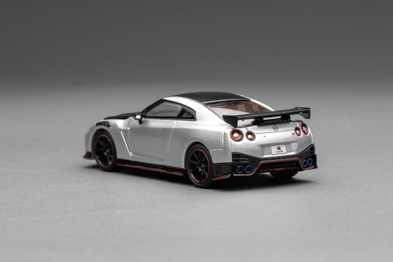 MOTORHELIX 1:64 Nissan GT-R NISMO (R35) Special Edition 2022 (3 Colours)