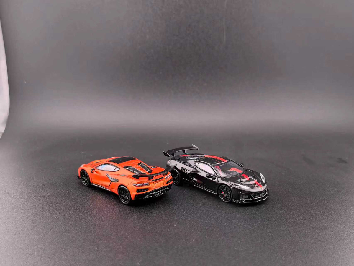 Fine works64 1:64 Chevrolet Corvette C8 ZR1 (2 Colours)