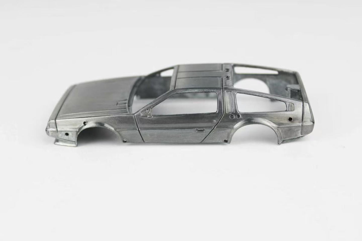 [Preorder] Zincit Model 1:43 Back to the Future Flying DeLorean (2 Versions)