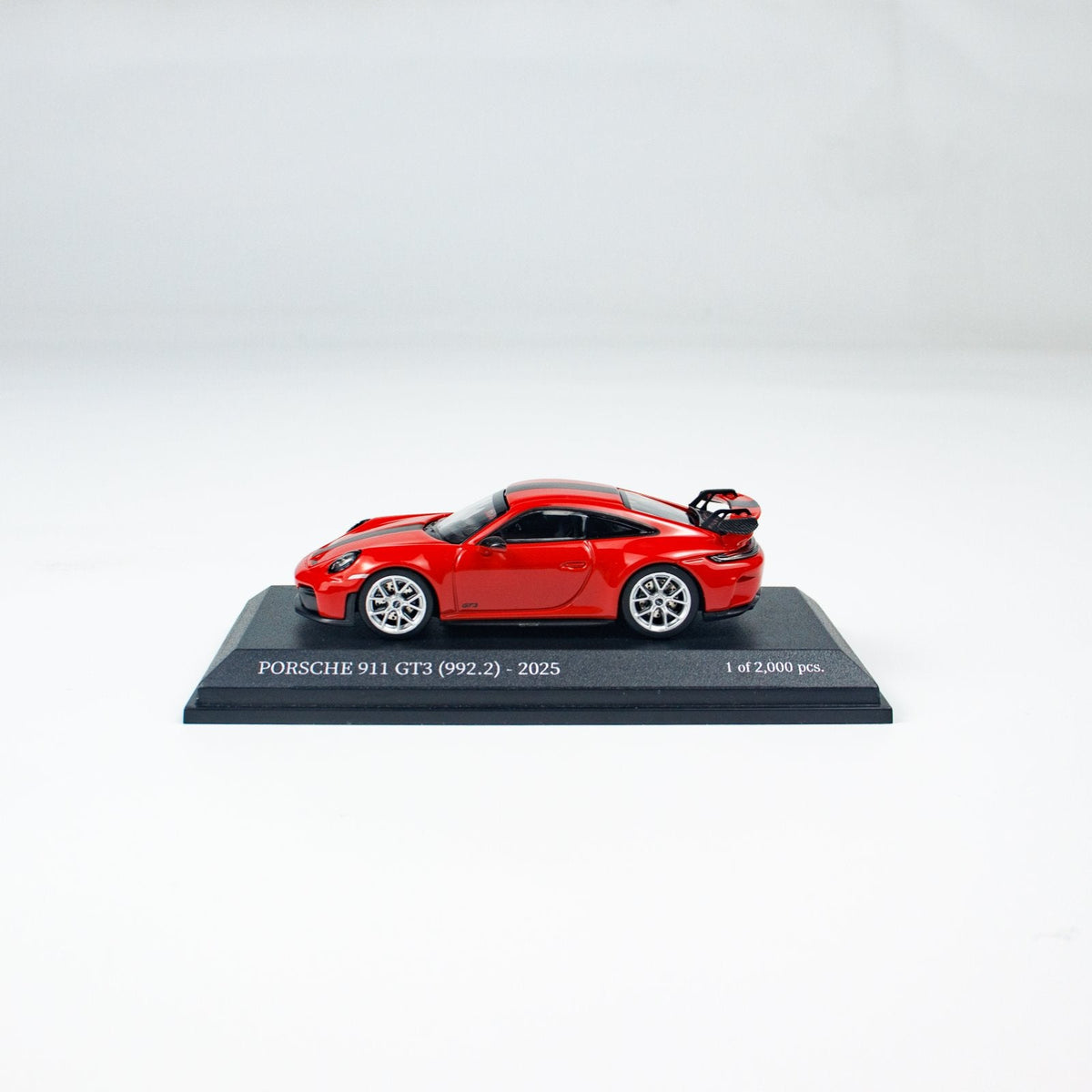 Minichamps 1:64 PORSCHE 911 (992.2) GT3 - 2025-RED CLDC 643064223