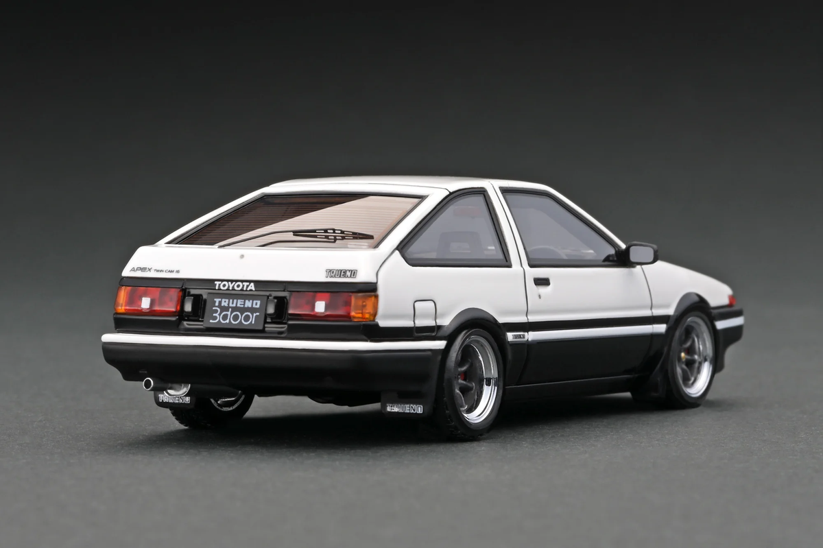 Ignition Model 1:43 Toyota Sprinter Trueno 3Dr GT Apex (AE86) White/Black With Engine IG2941