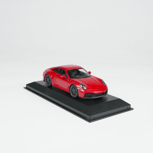 MINICHAMPS 1:43 PORSCHE 911 (992.2) CARRERA GTS 2024- RED 410064120