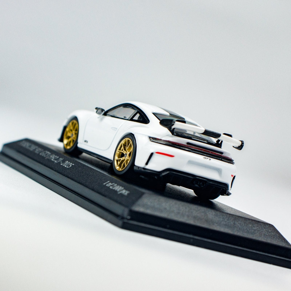 Minichamps 1:64 PORSCHE 911 (992.2) GT3 - 2025 - White CLDC 643064224