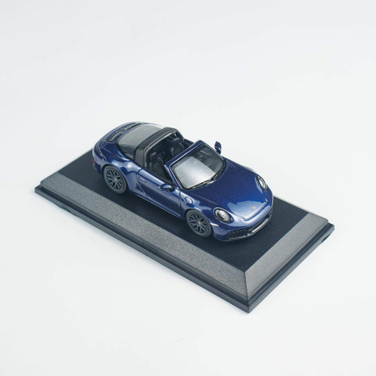 MINICHAMPS 1:64 PORSCHE 911 (992.2) TARGA 4 GTS -2025- CLDC 643064144