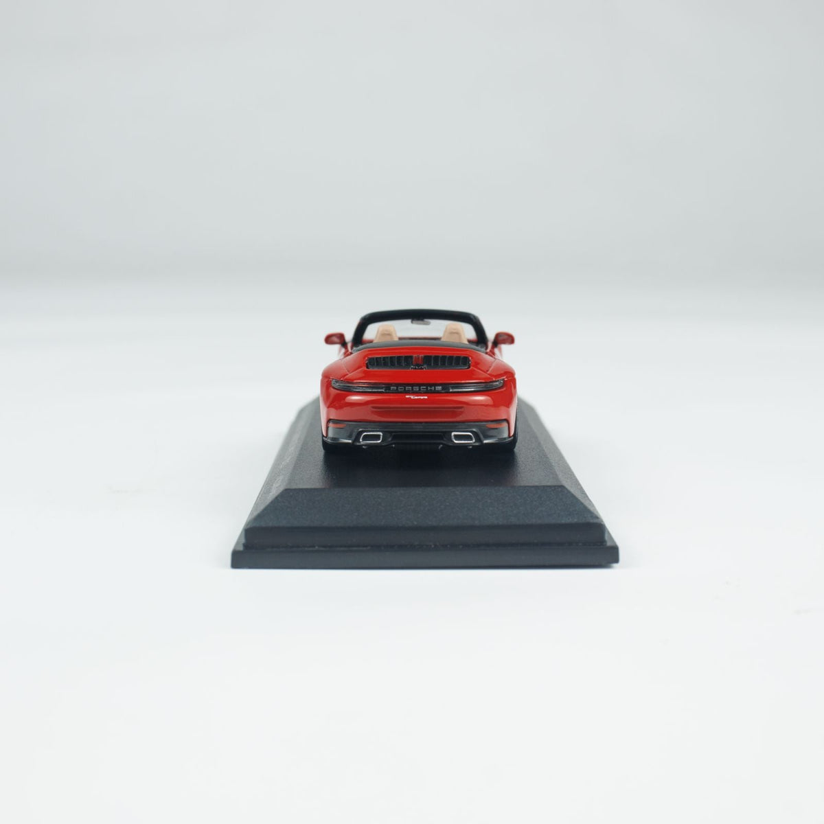 Minichamps 1:64 PORSCHE 911 (992.2) CARRERA CABRIOLET  CLDC 643064033