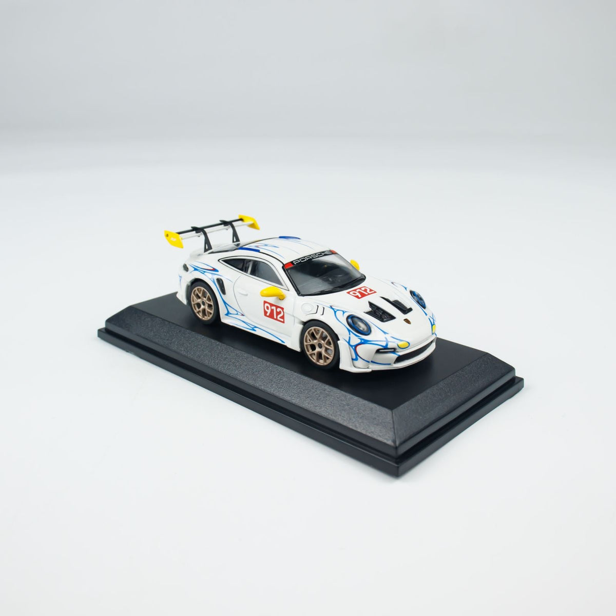 MINICHAMPS 1:64 PORSCHE 911 (992) GT3 RS - 2024 CLDC 643062121