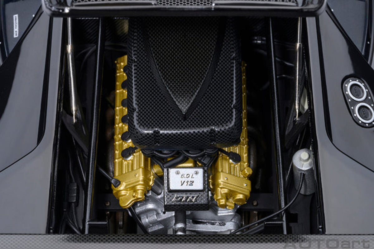 AUTOart 1:18 Lamborghini Diablo GT-R   - Deep Black 79137