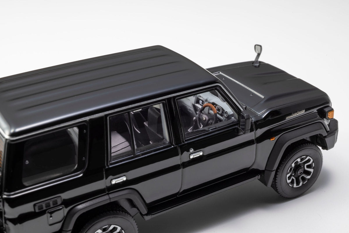 Kyosho 1:43 Toyota Land Cruiser 70 4(3 Colours) 03928BE/03928W/03928BK