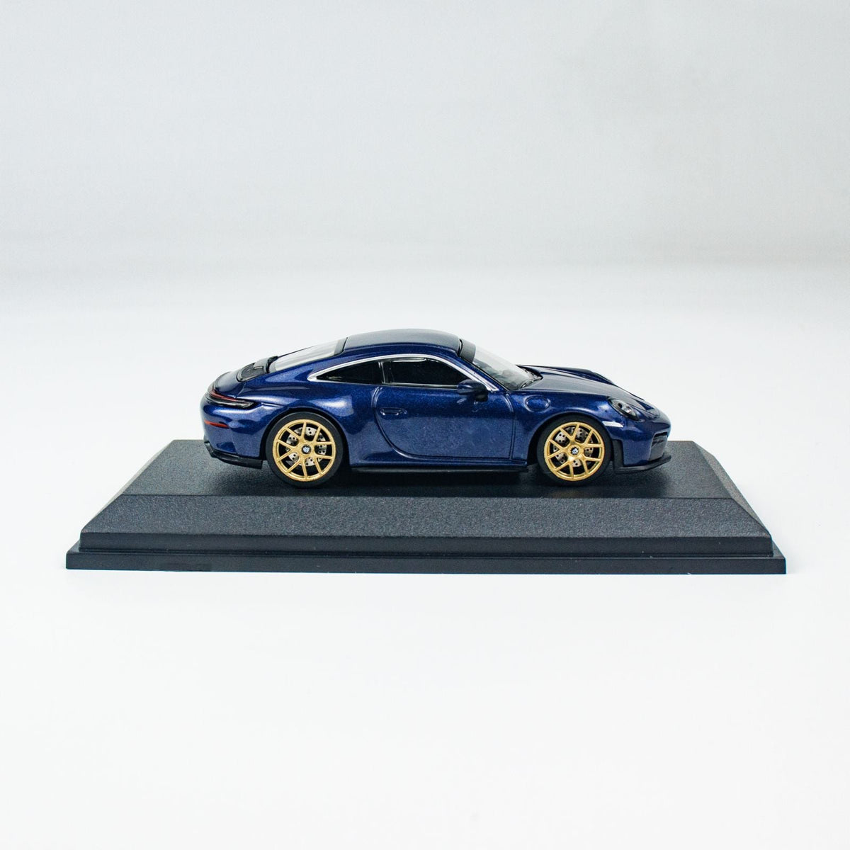 Minichamps 1:64 PORSCHE 911 (992.2) GT3 TOURING - 2025 - BLUE CLDC 643064237