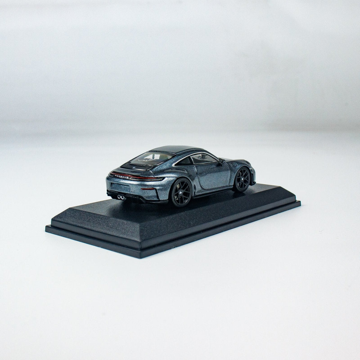 Minichamps 1:64 PORSCHE 911 (992.2) GT3 TOURING - 2025 - GREY METALLIC CLDC 643064236