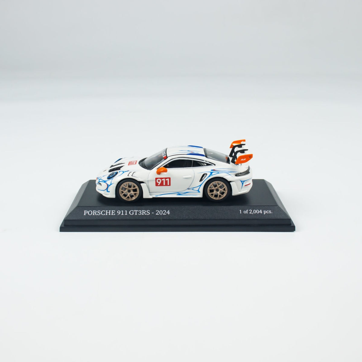 MINICHAMPS 1:64 PORSCHE 911 (992) GT3 RS - 2024 CLDC 643062120