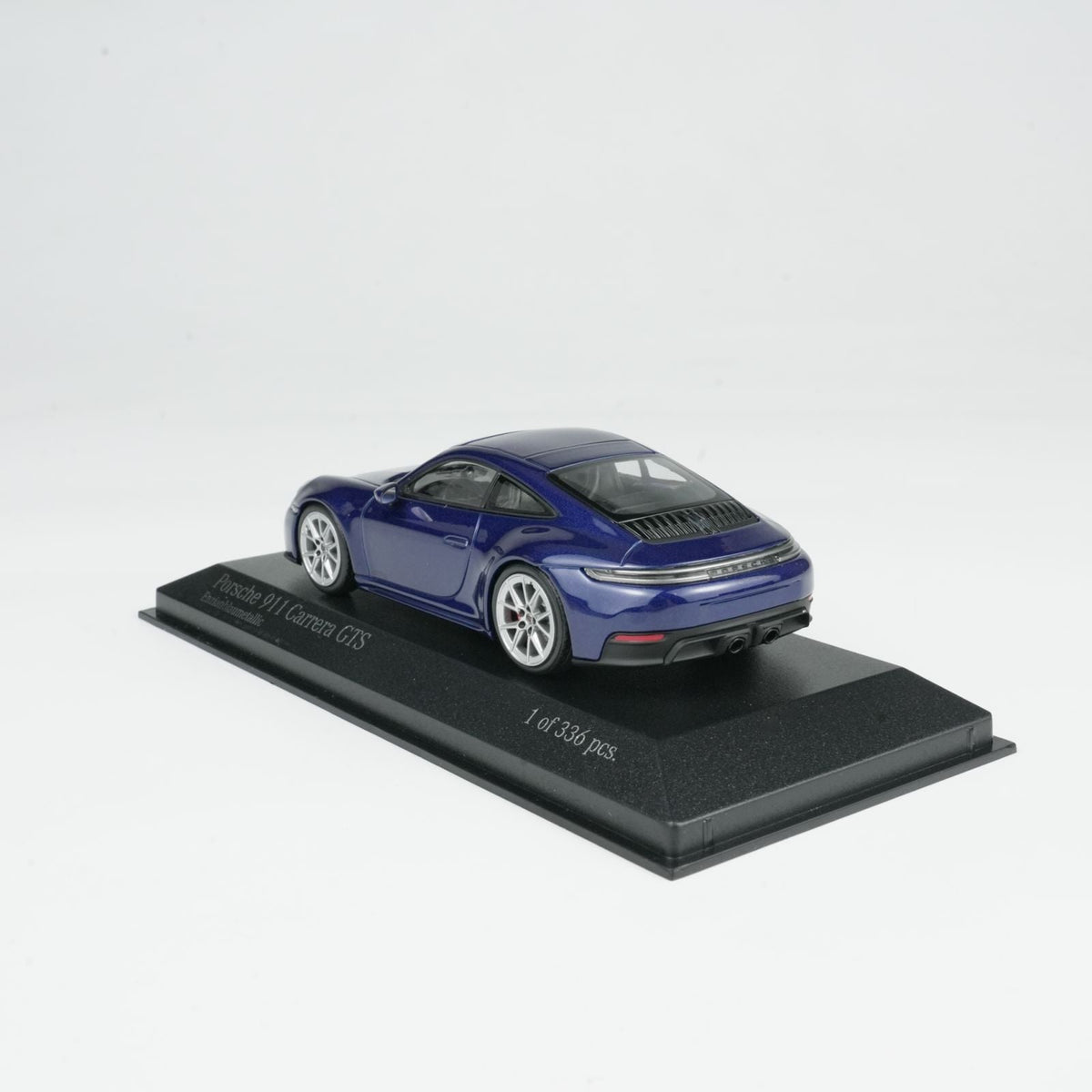 MINICHAMPS 1:43 PORSCHE 911 (992.2) CARRERA GTS 2024- BLUE METALLIC 410064121