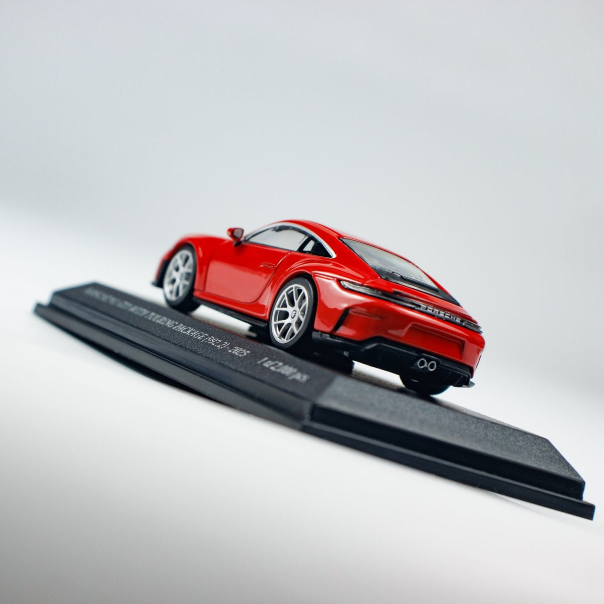 Minichamps 1:64 PORSCHE 911 (992.2) GT3 TOURING - 2025 - RED CLDC 643064233