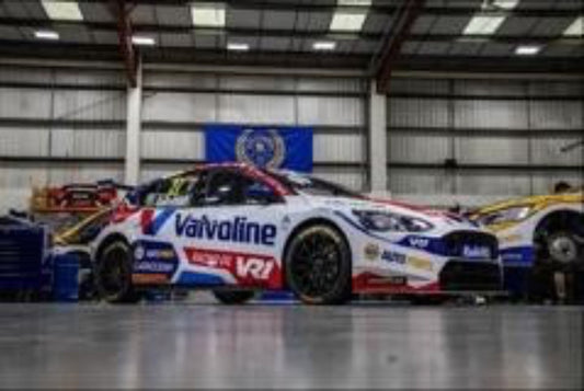 [Preorder] Spark 1:43 NAPA Racing UK No.27 Ford Focus BTCC 2025 - Silverstone Valvoline Dan Cammish UK031