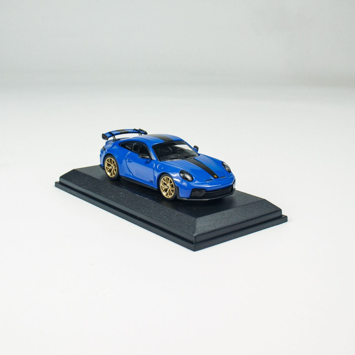 Minichamps 1:64 PORSCHE 911 (992.2) GT3 - 2025 - BLUE CLDC 643064226