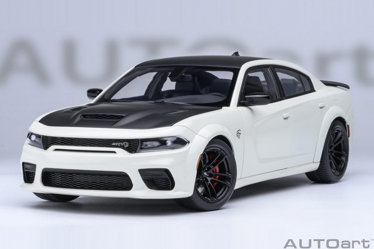 AUTOart 1:18 Dodge Charger SRT Hellcat Redeye jailbreak Knuckle White 71751