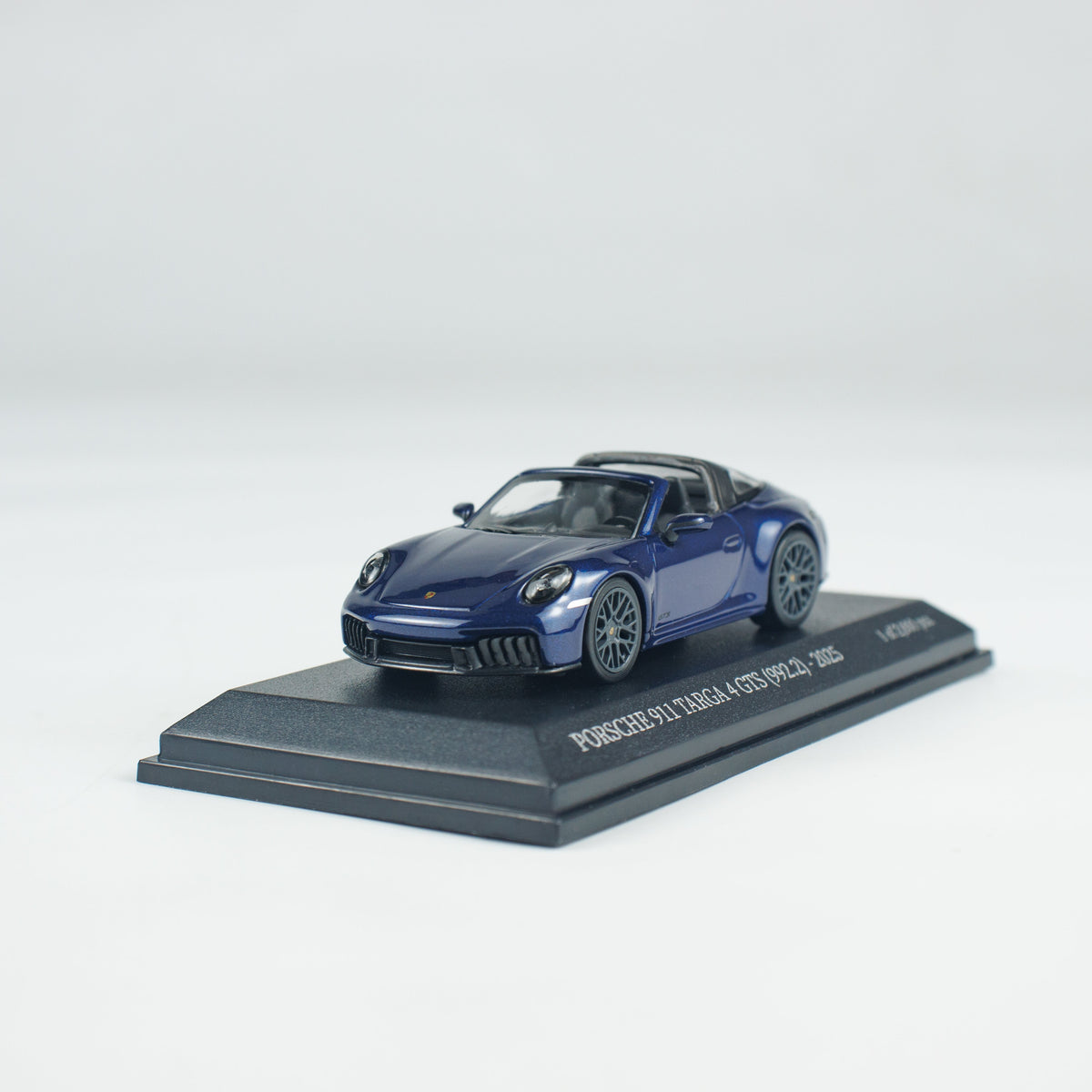 MINICHAMPS 1:64 PORSCHE 911 (992.2) TARGA 4 GTS -2025- CLDC 643064144