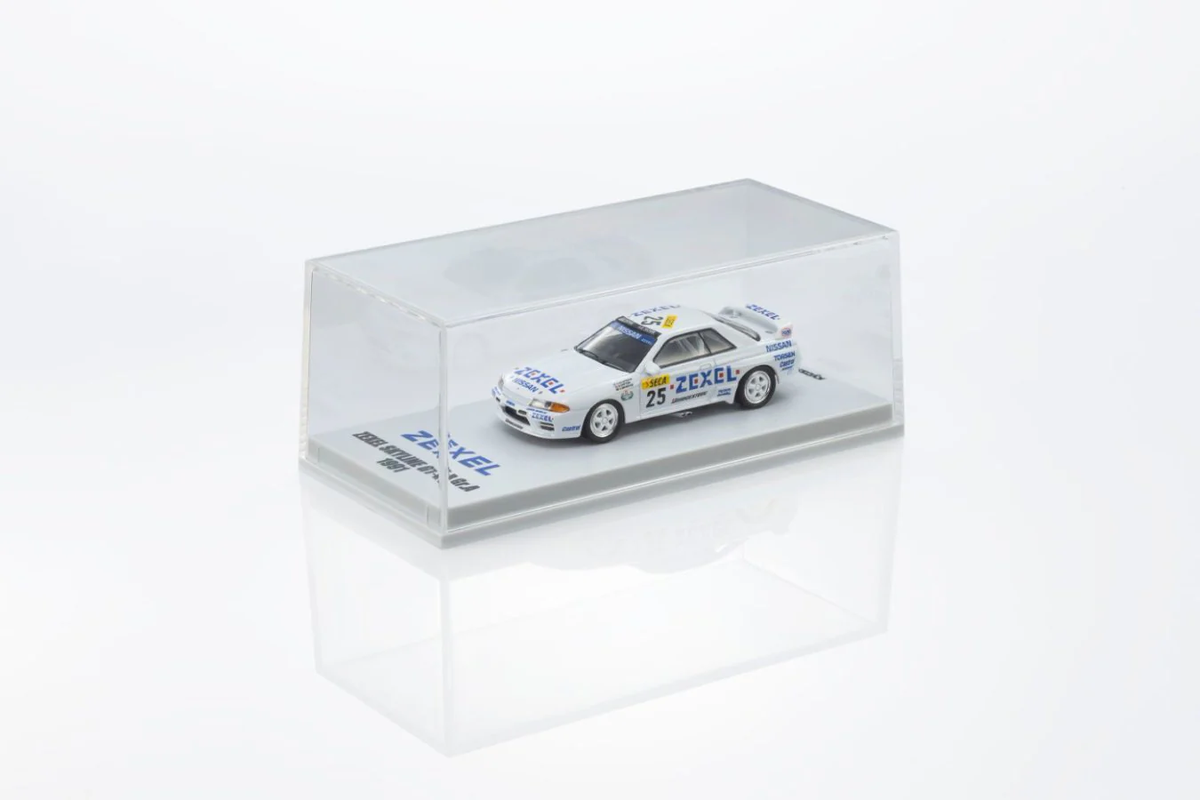 Kyosho 1:64 ZEXEL SKYLINE GT-R (R32) #25 with LED 07012LE