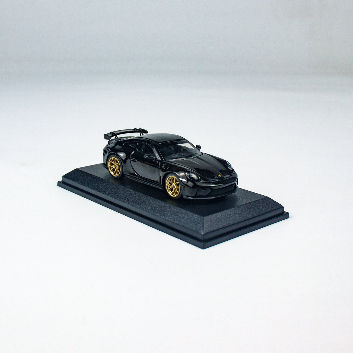Minichamps 1:64 PORSCHE 911 (992.2) GT3 - 2025 - BLACK CLDC 643064225